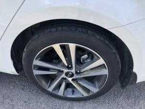 Bán Kia Cerato 1.6AT màu trắng số tự động sản xuất 2018 mẫu mới nhất lăn bánh 4800km