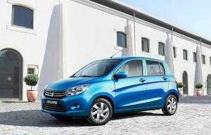 Suzuki Celerio màu xanh, số sàn vốn đầu tư quá thấp