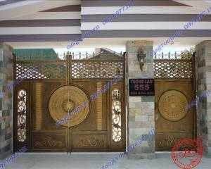 Cổng sắt đẹp TPHCM 01