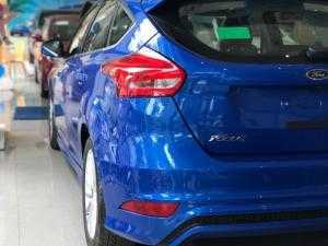 Ford Focus giá rẻ nhất thị trường, chỉ cần 147tr nhận xe