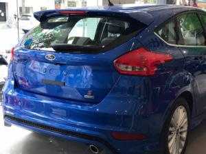 Ford Focus giá rẻ nhất thị trường, chỉ cần 147tr nhận xe