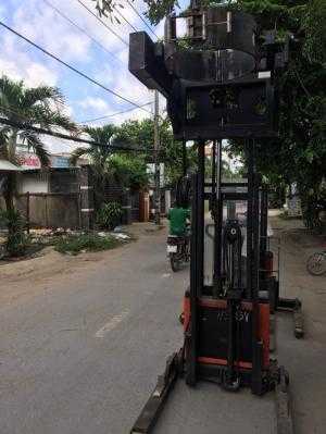 Xe Nâng Bt , Nâng Cao Và Quay Đổ Phuy Bằng Điện