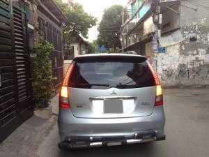Bán xe Mitsubishi Grandis 2006 số tự động màu bạc, xe chính chủ