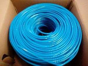 Cáp mạng CAT 6 sợi màu xanh
