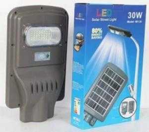 Đèn năng lượng mặt trời 20w-mayor wolf