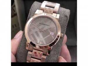 Burberry cặp nam nữ