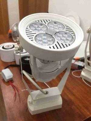 Đèn sport light 30w