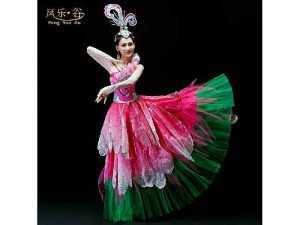 Cho thuê trang phục biểu diễn Bình Dương