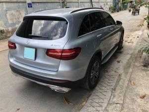 Bán xe Mercedes GLC250 AMG 2017 màu xanh đá bản full option