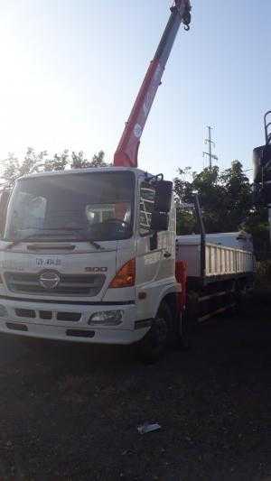 Xe Tải Hino 5 Tấn Gắn Cẩu Unic 3 Tấn 4 Khúc. Giao Xe Ngay. Hỗ Trợ Mua Trả Góp Lãi Suất Thấp.