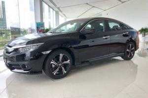 Honda CIVIC giá tốt tháng 8, ưu đãi lớn trong tháng ngâu. Cơ hội tốt để mua xe đã đến