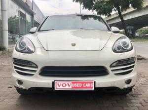 Bán Porsche Cayenne model 2012 màu trắng