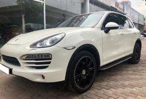 Bán Porsche Cayenne model 2012 màu trắng