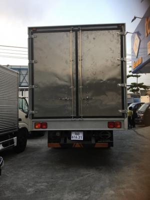Giá Xe Tải Hino 8,2 Tấn Thùng Kín. Có Xe Sẵn. Bán Trả Góp Lãi Suất Thấp.