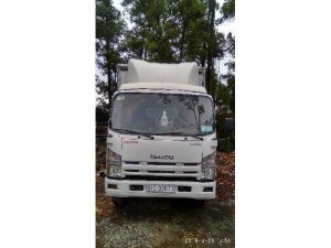 Cần bán ISUZu 5 tấn Thùng Kín