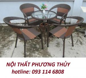 Bàn ghế nhựa đúc quán cafe giá rẻ. cần thanh lý