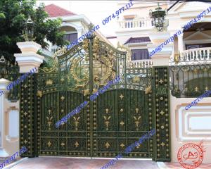 Cửa cổng sắt mỹ thuật cao cấp 02