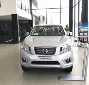 Nissan Navara E 2.5 MT 2WD 2018 (Xe nhập khẩu, 1 cầu số sàn, Màu bạc)