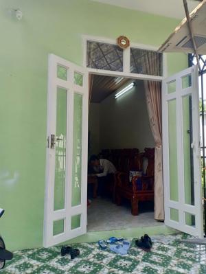 Nhà kiệt Phạm Thị Liên giá chỉ 715 triệu