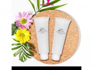 Muji Face soap Moisture ( Sữa rửa mặt hàng nội địa Japan)