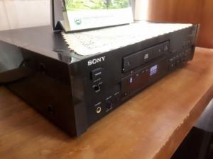 Đầu cd sony x556es huyền thoại likenew