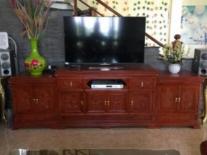 Kê. Tivi Mõ Lồi 2m20 - 2m40 ( Gỗ Hương Đá ) Đồ Gỗ Mạnh Tráng bảo hành 10 năm