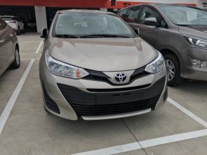Khuyến Mãi khi Mua Vios 2018 Số Sàn Màu Nâu Vàng Mới 90Tr, Trả Góp 7Tr5/tháng, Vay Đến 8 Năm