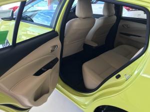 Khuyến Mãi Toyota Yaris 1.5 2018 Màu Vàng Nhập Khẩu Thái Lan Mới, Mua Trả Góp chỉ cần 200Tr.