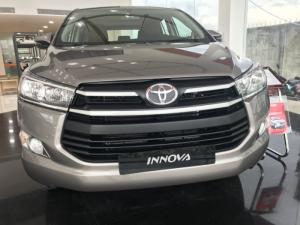 Toyota Innova 2018 số sàn HCM, nhận tư vấn mua xe Innova trả góp khi liên hệ đến 0939 72 59 68