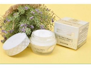 Kem dưỡng trắng da 3W Clinic Collagen White