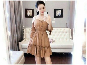 Đầm đuôi cá rớt vai