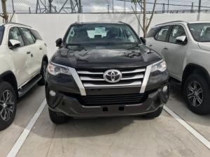 Đại lý Toyota Sài Gòn - Bán xe Toyota Fortuner máy dầu nhập khẩu mới, gọi ngay cho 0939 725 968 để được tư vấn mua xe nhanh chóng nhất!