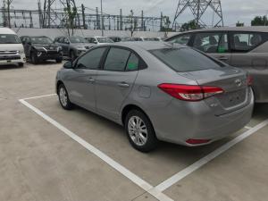 Vios 2018 Số Sàn Màu Bạc Mới