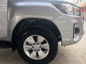 Giá xe Toyota Hilux 2016 ở HCM cập nhật ngay đến bạn chỉ sau 1 cuộc gọi đến 0939 725 968