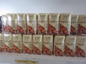 Sữa hạnh nhân 137 Degrees không đường 180ml
