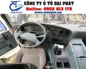 Xe tải Camc 3 chân có thiết kế nội thất sang trọng và đầy đủ tiện nghi, với nhiều tiện ích tiên tiến ( Hệ thống giải trí, hệ thống điều hòa..) giúp không gian cabin trở nên thoáng mát và dễ chịu khi lưu thông trên đường dài.