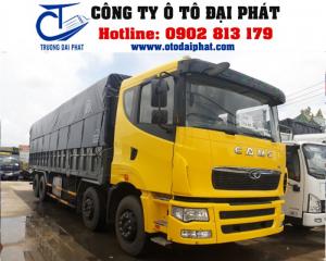 Xe tải thùng 4 chân Camc có thiết kế ngoại thất vô cùng ấn tượng , mạnh mẽ. Đầu cabin được sơn tĩnh điện công nghệ cao giúp xe bền màu. Xe tải Camc 4 chân có thiết kế lưới tản nhiệt 5 thanh lớn thiết kế cách điệu kết hợp cùng cụm đèn pha halogen và mí mắt hiện đại tạo sức thu hút lớn cho xe, kiểu dáng hiện đại của thiết kế đèn pha sắc cạnh không chỉ giúp tăng tính thẩm mĩ, vẻ chắc chắn mà còn làm tănng tính khi động học cho xe.
