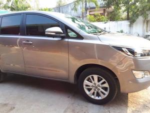 Cần tiền bán gấp Innova 2016 G số tự động, màu xám titan, phom mới