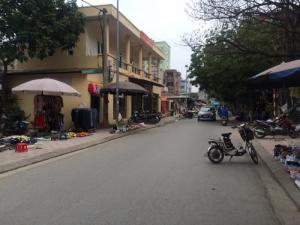 Bán nhà mặt phố Long Biên 160m2