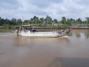 Nhà Phố Ven Sông Rạch Chiếc, 1 Trệt 2 Lầu