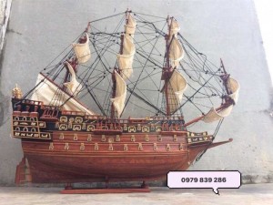 Thuyền cổ đại gỗ hương