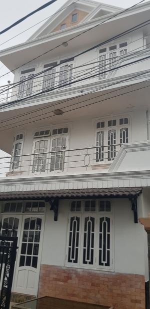 Cơ Hội Sở Hữu Nhà Sân Vườn 300 m2, View Đẹp - Phường 8 - Đà Lạt