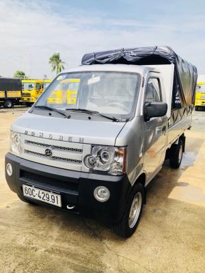 đầu xe tải donben 1021 được thiết kế với gương cầu giúp chiếu xa và sáng hơn