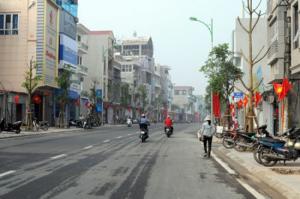Chính chủ bán gấp đất Vũ Xuân Thiều dt 55m x5m mặt tiền giá 2.55 tỷ.