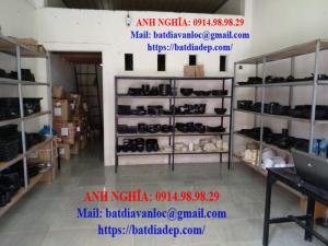 Làm bằng nhựa cao cấp giả tre nứa vô cùng đẹp, hiệp đại, ưu điểm vượt trội hạn chế vỡ, ko bị mốc và dễ dàng rửa sạch