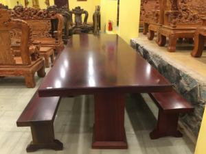 Bộ bàn ăn truyền thống giá hấp dẫn tại nội thất Sơn Đông