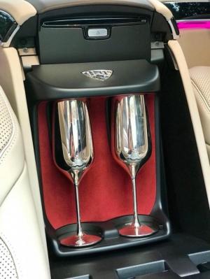 Bán Mercedes Maybach S450 sản xuất 2017,đăng ký 2018,có hóa đơn VAT,lăn bánh 3000Km,thuế sang tên 2%.
