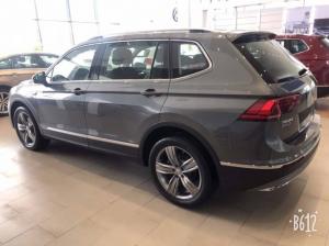 Bán xe Volkswagen Tiguan Allspaces 2018 giao ngay giá tốt nhất