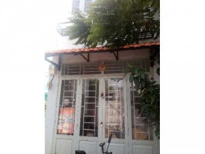 Bán nhà nhỏ Hocmon. Gần cầu Dừa