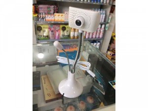 Webcam chân cao có Míc fullHD sắc nét